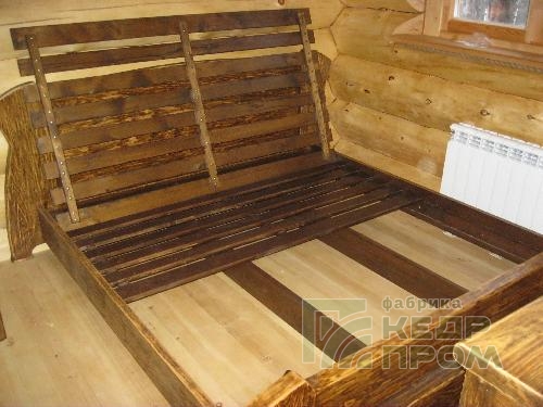 Кровать двуспальная из кедра под старину длина 220 см ширина 200 см