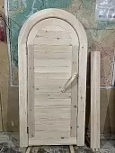 Дверь из массива кедра арочная